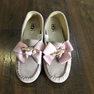 Pink suede Ugg loafers with bow! New condition!